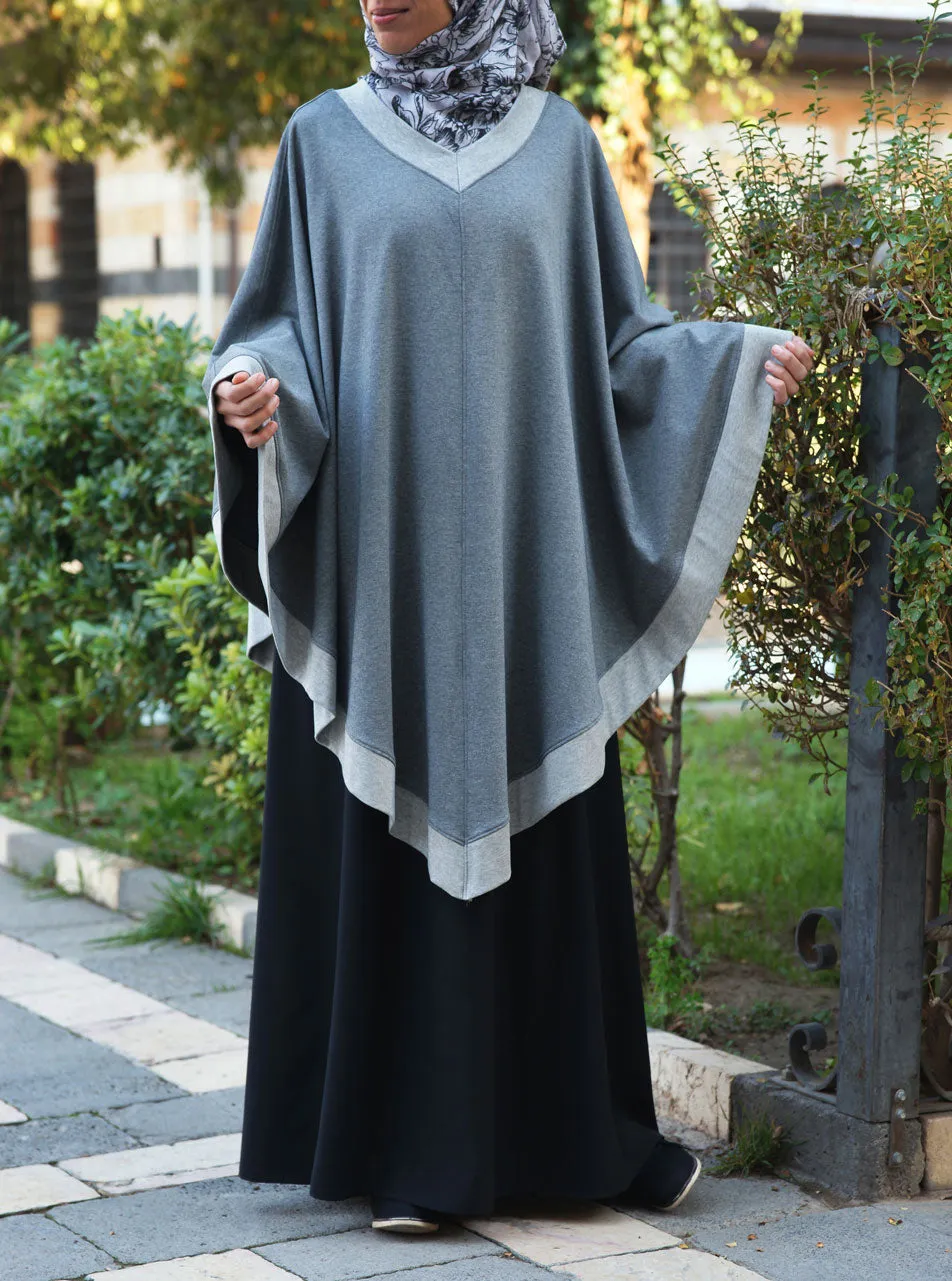 Contrast Poncho